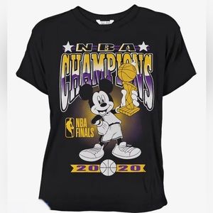 Los Angeles Lakers 2020 NBA Champions Mickey Black T-Shirt - Women’s Size XL